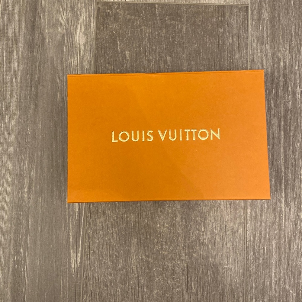 Louis Vuitton box